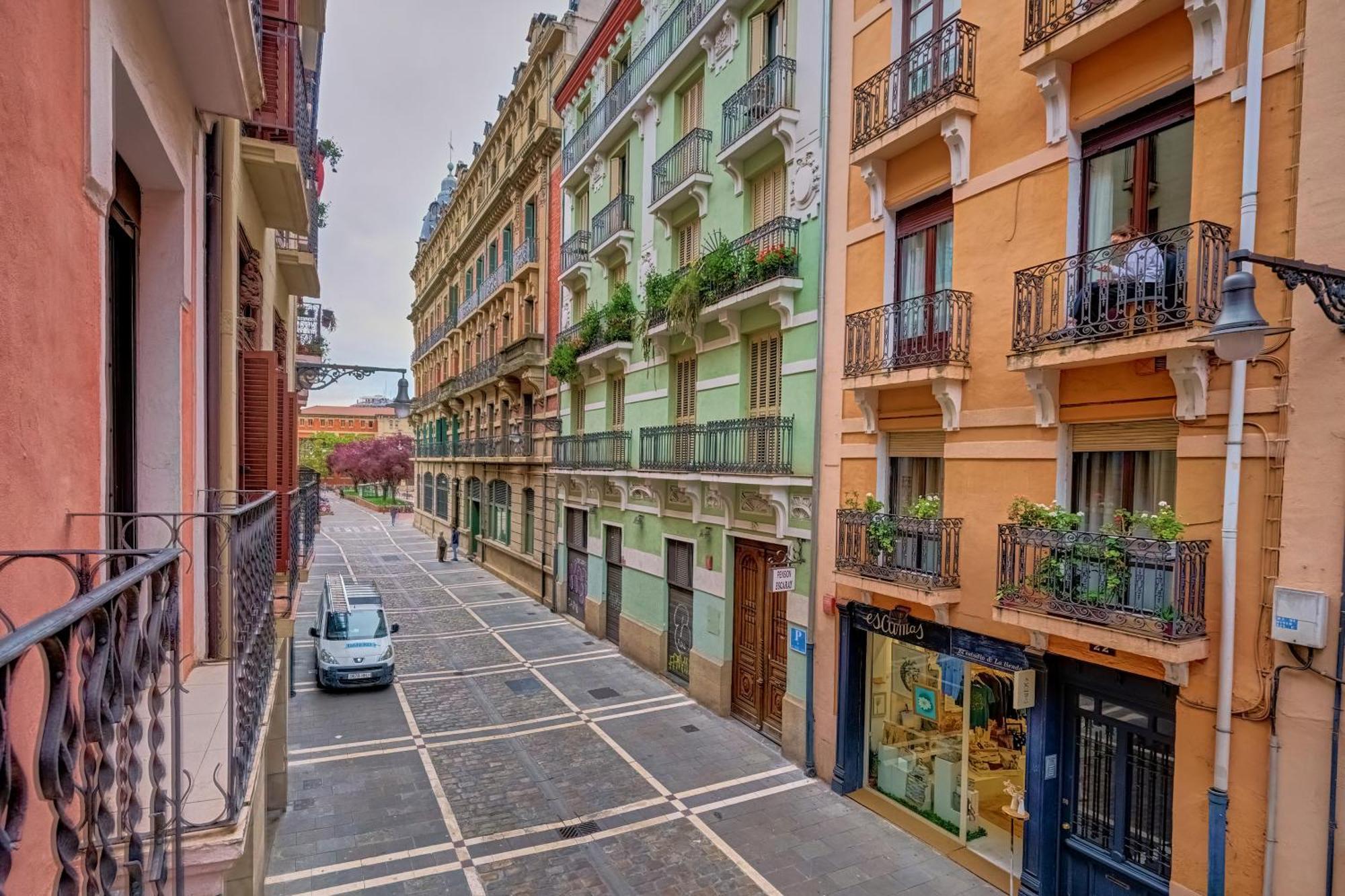 Centro Historico Exterior, Calle Nueva Dos Balcones Памплона Екстер'єр фото