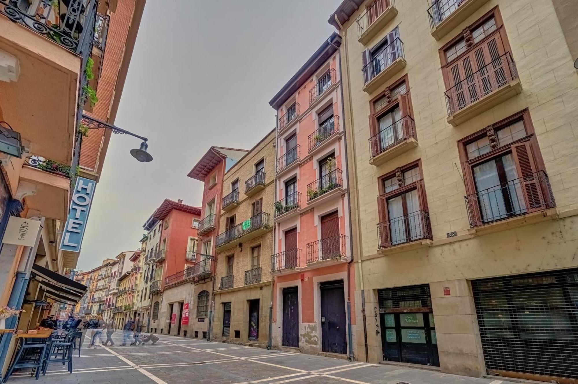 Centro Historico Exterior, Calle Nueva Dos Balcones Памплона Екстер'єр фото
